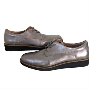 WOMEN'S SOFTWALK WILLIS PLATFORM PEWTER OXFORDS....Size 10.5N